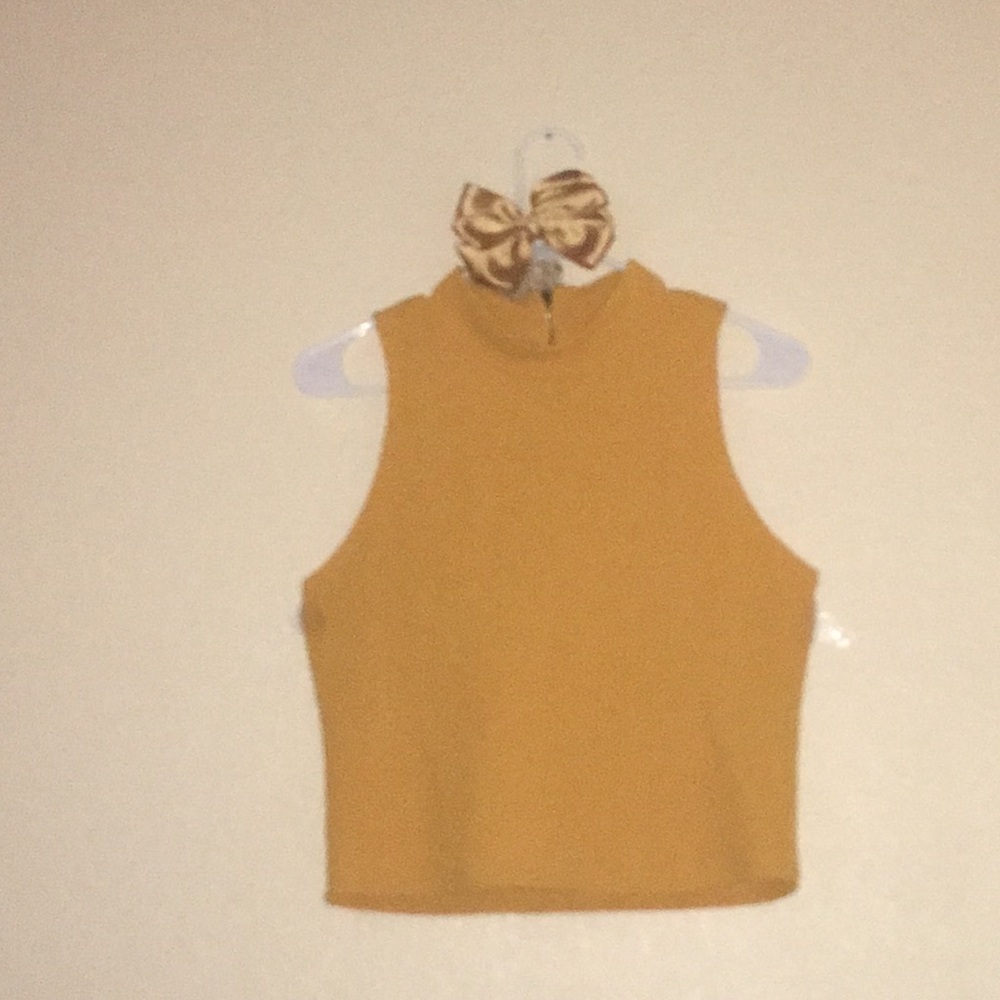 Crop top